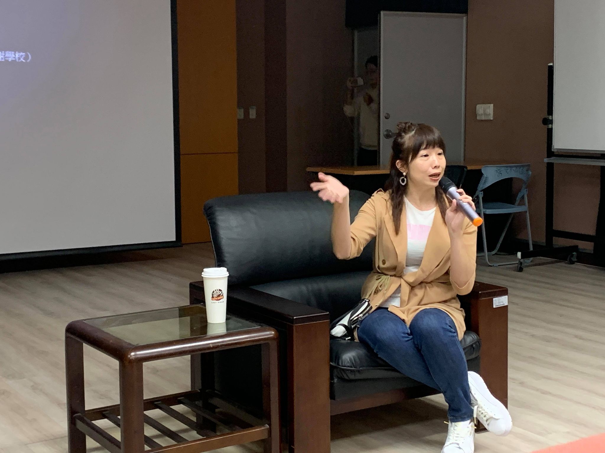 馮靖惠學姊生涯講座。劉靖瑄／攝